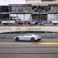 Aston Martin Rapide E, el primer eléctrico de la marca se lució en Mónaco 