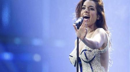 Este año ganamos seguro en Eurovisión... pero el premio al vestido más feo