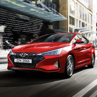 El Hyundai Elantra Sport 2019 también se afila el rostro: 201 hp para el sedán coreano
