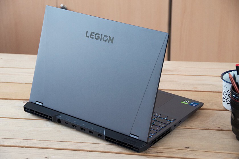 Portátil gaming Lenovo