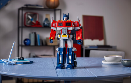 Optimus Prime Transformers LEGO set
