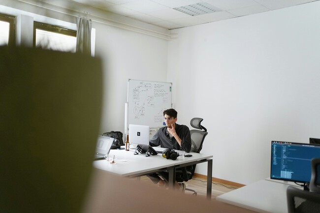 El Regreso A La Oficina Tiene Un Problema Del Que Casi Nadie Habla Los Empleados Siguen Sintiendose Solos