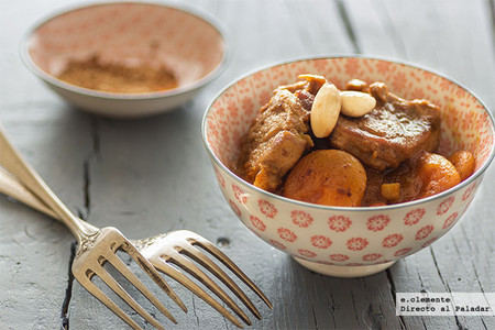 Solomillo de cerdo especiado con albaricoques secos. Receta