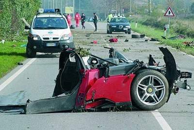 A 256 km/h por una secundaria