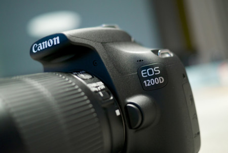 Canon recorta sus beneficios un 21% por el estancamiento chino y el crecimiento de las mirrorless