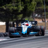 Así es el volante especial que utiliza Robert Kubica en su vuelta a la Fórmula 1, adaptado a su brazo lesionado