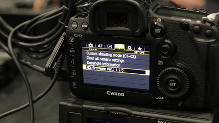 Actualización de firmware para trece cámaras Canon, Nikon, Panasonic, Pentax y Sony