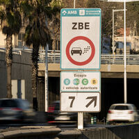 Así deberán ser las Zonas de Bajas Emisiones: con el acento puesto en el veto a los coches, incluyendo de etiqueta B y C 