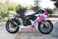Suzuki GSX-R 600 Paris Hilton Blusens Racing a subasta en Ebay el carenado