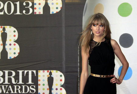 Brit Awards 2013: las celebrities pisan la alfombra roja londinense