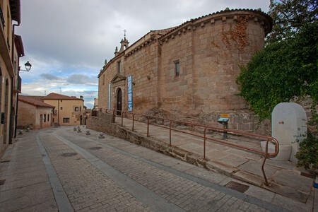 Iglesia De San Miguel De Ledesma