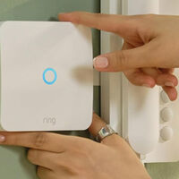 Convierte tu portero automático en inteligente con este dispositivo Ring que ahora ha vuelto a bajar de precio
