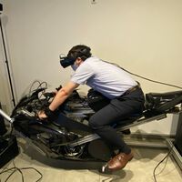 El futuro de las motos es la realidad virtual. O eso cree este japonés que quiere que todo el mundo pueda montar en moto