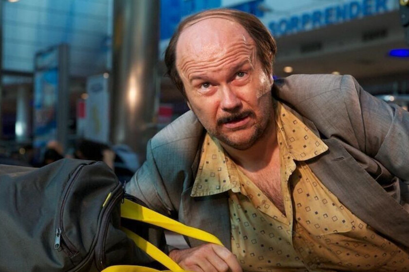 Santiago Segura critica a la "prensa masoquista" e ironiza con que paguen para ver 'Torrente Presidente'. Se le olvida que él es el culpable de eso