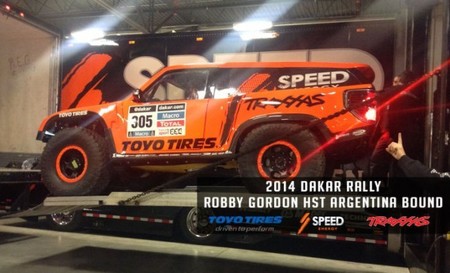 Robby Gordon nos muestra sin tapujos su mini Hummer para el Dakar 2014