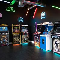 Disfruta jugando a juegos clásicos de la infancia con esta máquina recreativa a tamaño real rebajada por el Black Friday