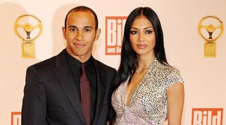 Lewis Hamilton admite que los problemas personales afectaron a su rendimiento en 2010
