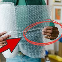 Si tienes este plástico con pequeñas burbujas, no las revientes: así puedes aprovecharlo en toda tu casa
