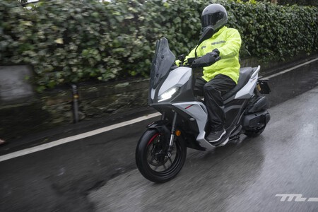 Prueba Aprilia Sr Gt 400 2026 016