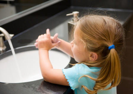 ¿Se puede prevenir? Higiene contra las infecciones en los niños
