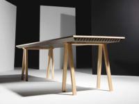 En esta habitación quien regula la temperatura es una simple mesa, no el aire acondicionado