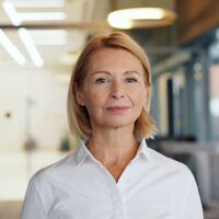 Ser soltero después de los 50 años es cada vez más habitual en España. Muchos dicen sentirse más felices y plenos que a los 30 