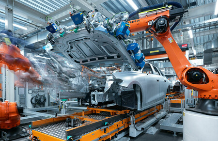 Industria Armadora Autos