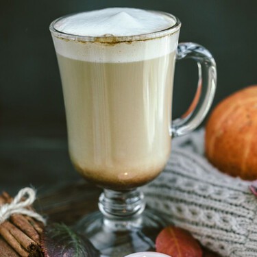Cómo preparar un jarabe de pumpkin spice con 5 ingredientes: el complemento perfecto para tus cafés