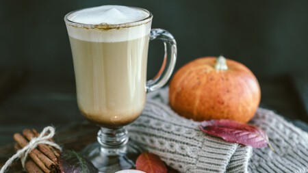 Cómo preparar un jarabe de pumpkin spice con 5 ingredientes: el complemento perfecto para tus cafés