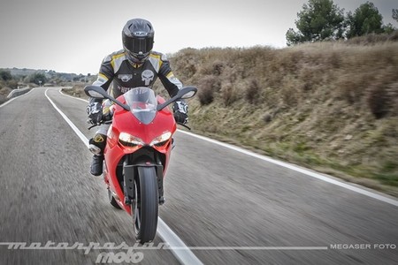 Ducati_899_panigale_megaserfoto
