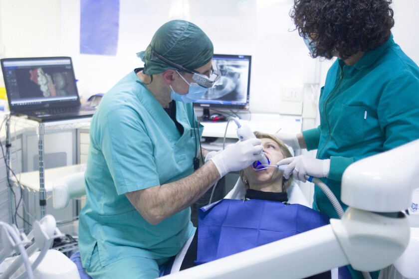 Si siempre te lavas los dientes después de comer, la ciencia tiene algo que decirte: lo estás haciendo mal