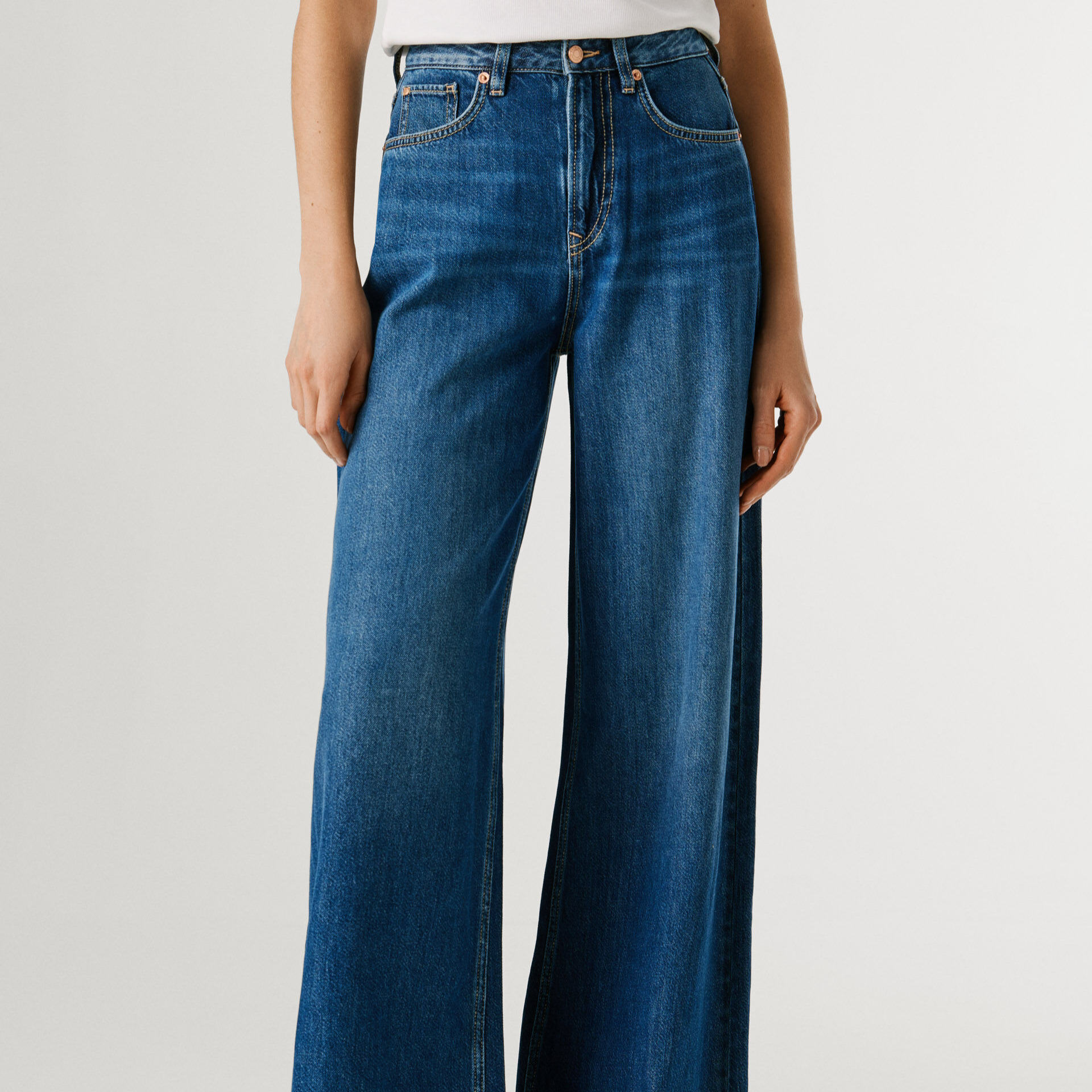 Jeans fit wide y tiro alto - jaimy