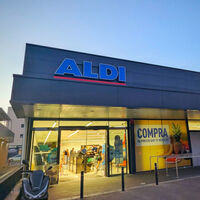 Aldi traerá a sus tiendas la semana que viene una radio de emergencia con linterna SOS y batería para recargar el móvil 