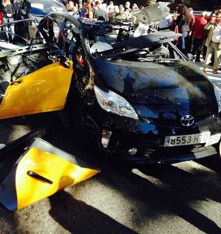 Explosión Toyota Prius GLP en Barcelona 2013