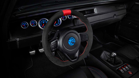 Mopar reinventa el HEMI V8 426: turbo, con más de 1.000 CV y montado en este restomod del Charger