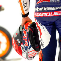 Marc Márquez ya posa como piloto y en Honda son optimistas sobre su vuelta: "Es improbable que no esté listo"