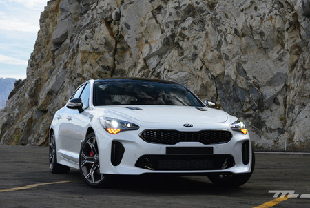 KIA Stinger V6, a prueba: un Gran Turismo tan rabioso como desafiante