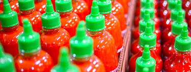 Sriracha: la salsa picante de un refugiado vietnamita que conquistó Estados Unidos sin gastar un céntimo en marketing