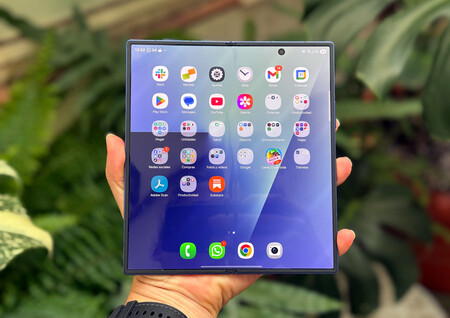 Samsung Galaxy Z Fold7 05