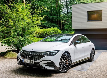 Mercedes Benz Eqe 53 Amg 2023 1600 02