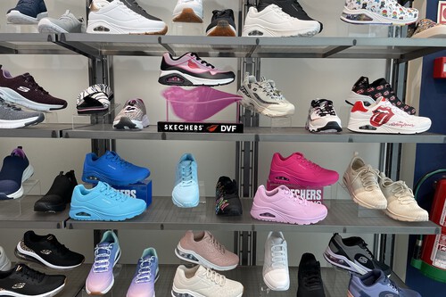 Liquidación total Skechers: zapatillas de temporadas pasadas por 28,99 euros ya son las más vendidas 