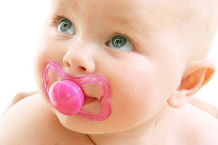 Chupete, ¿sí o no? Claves de uso, beneficios y riesgos en recién nacidos y bebés, según la ciencia