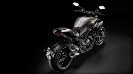 Ducati Diavel Titanium 8