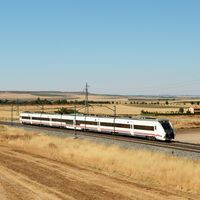 Si Renfe pierde viajeros en media distancia es por un motivo simple: "El ciudadano quiere un tren que pase a su hora y no se averíe" 