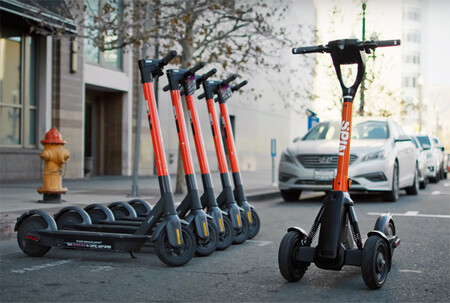 Ford lanza los primeros patinetes eléctricos por control remoto que funcionan como un Uber y no se quedan mal aparcados