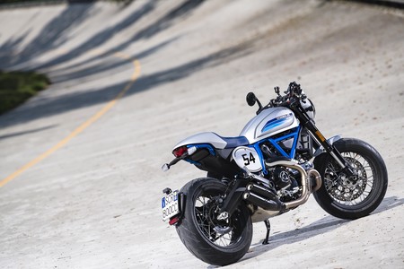 Ducati Scrambler Cafe Racer 2019 021