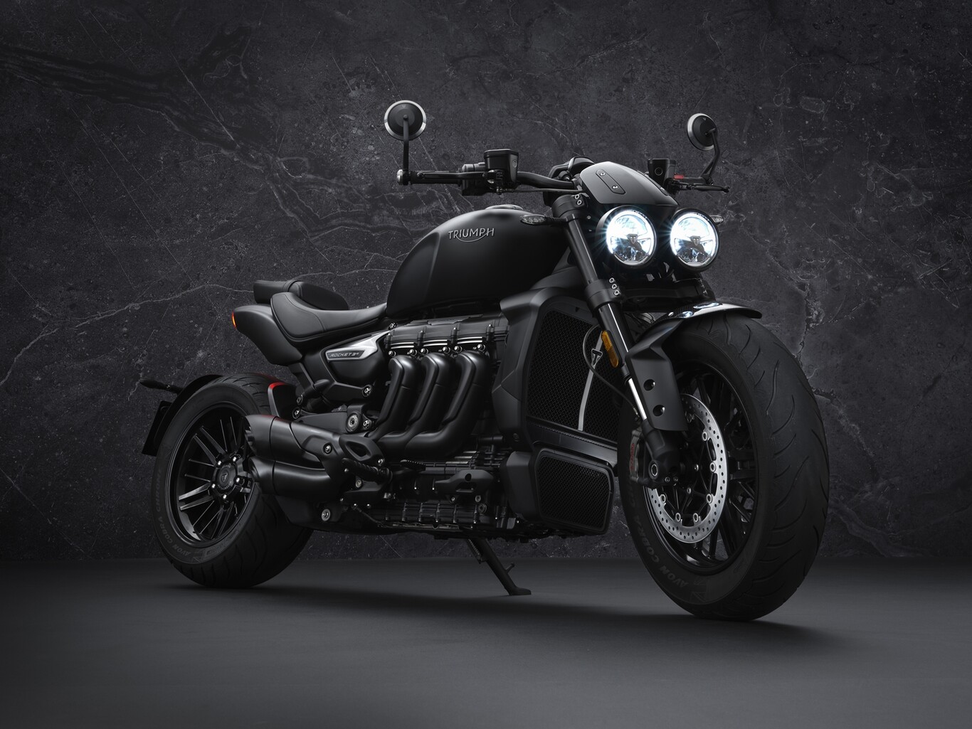 ¡Siniestras! Las Triumph Rocket 3 Black Edition se bañan de negro en sólo 1.000 unidades para todo el mundo