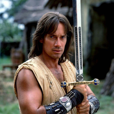 Hace 25 años hacía de fortachón musculoso en la tele y hoy es uno de los mayores defensores de Donald Trump: así es la actual vida de Kevin Sorbo