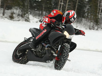 El piloto mas rápido del mundo sobre hielo