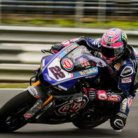 Alex Lowes lidera el primer día de test en Jerez con Álvaro Bautista 9º en el debut de María Herrera